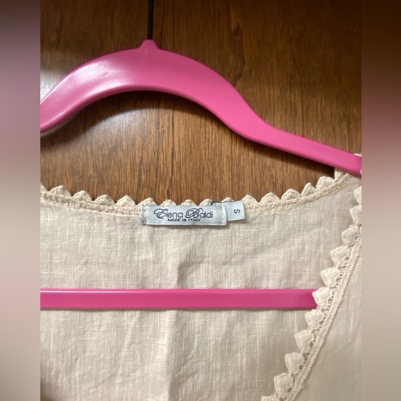 Linen blouse made in Italy. - Picture 2 of 2